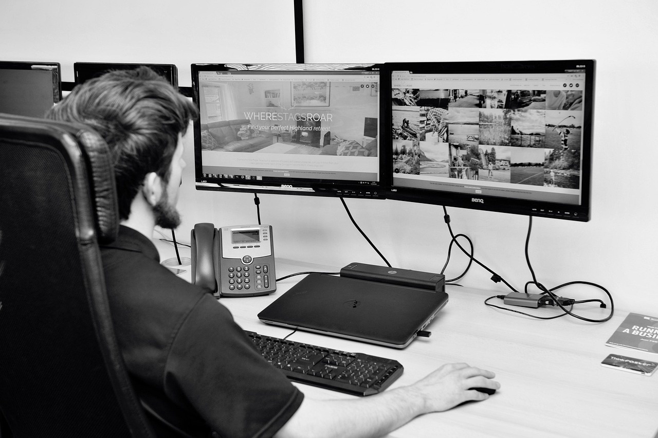 Branding- und Webdesign-Collage am Studioplatz